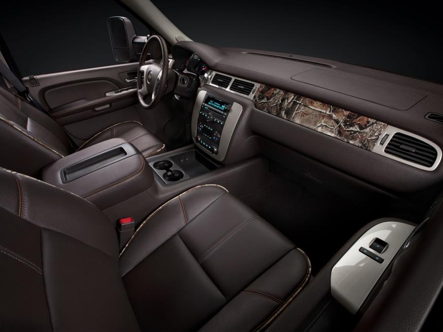  Chevrolet Silverado 2500 HD Realtree Concept 2011 года  (фото 2 из 7)